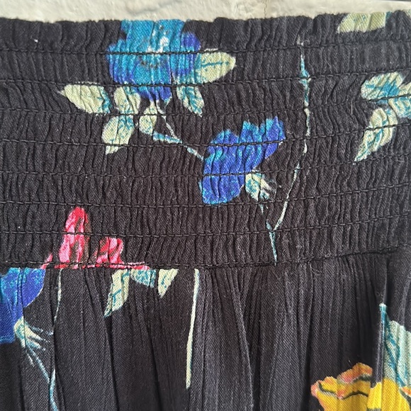 New Old Navy Skirt Large - Picture 4 of 13